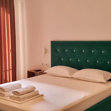 Arte Apartment Sarandë エクステリア 写真