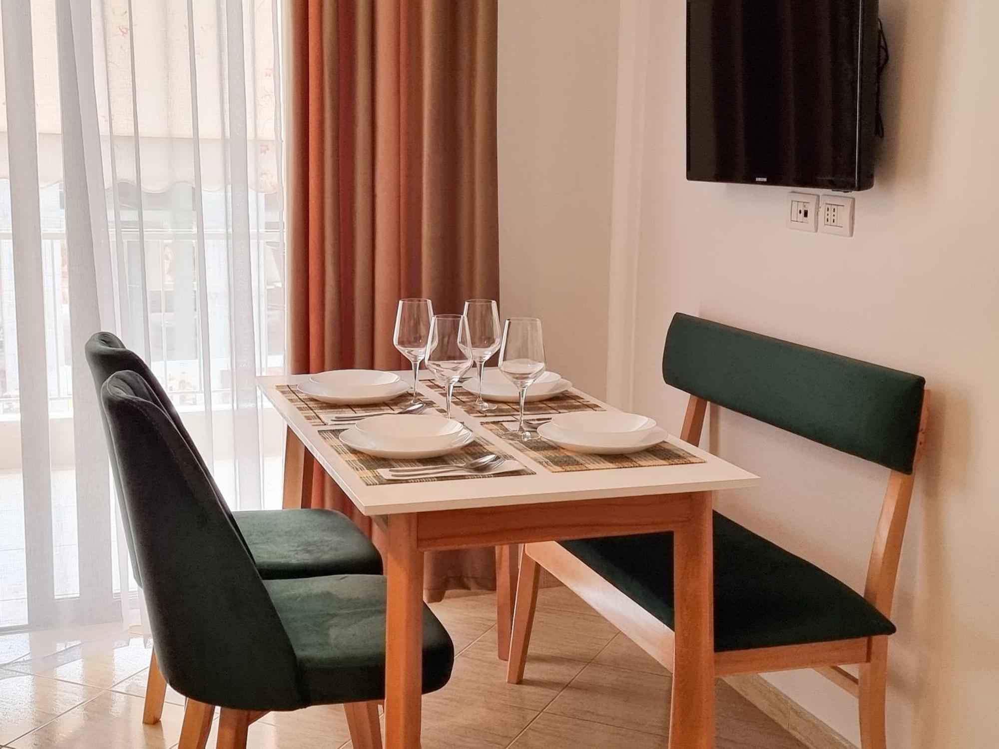 Arte Apartment Sarandë エクステリア 写真